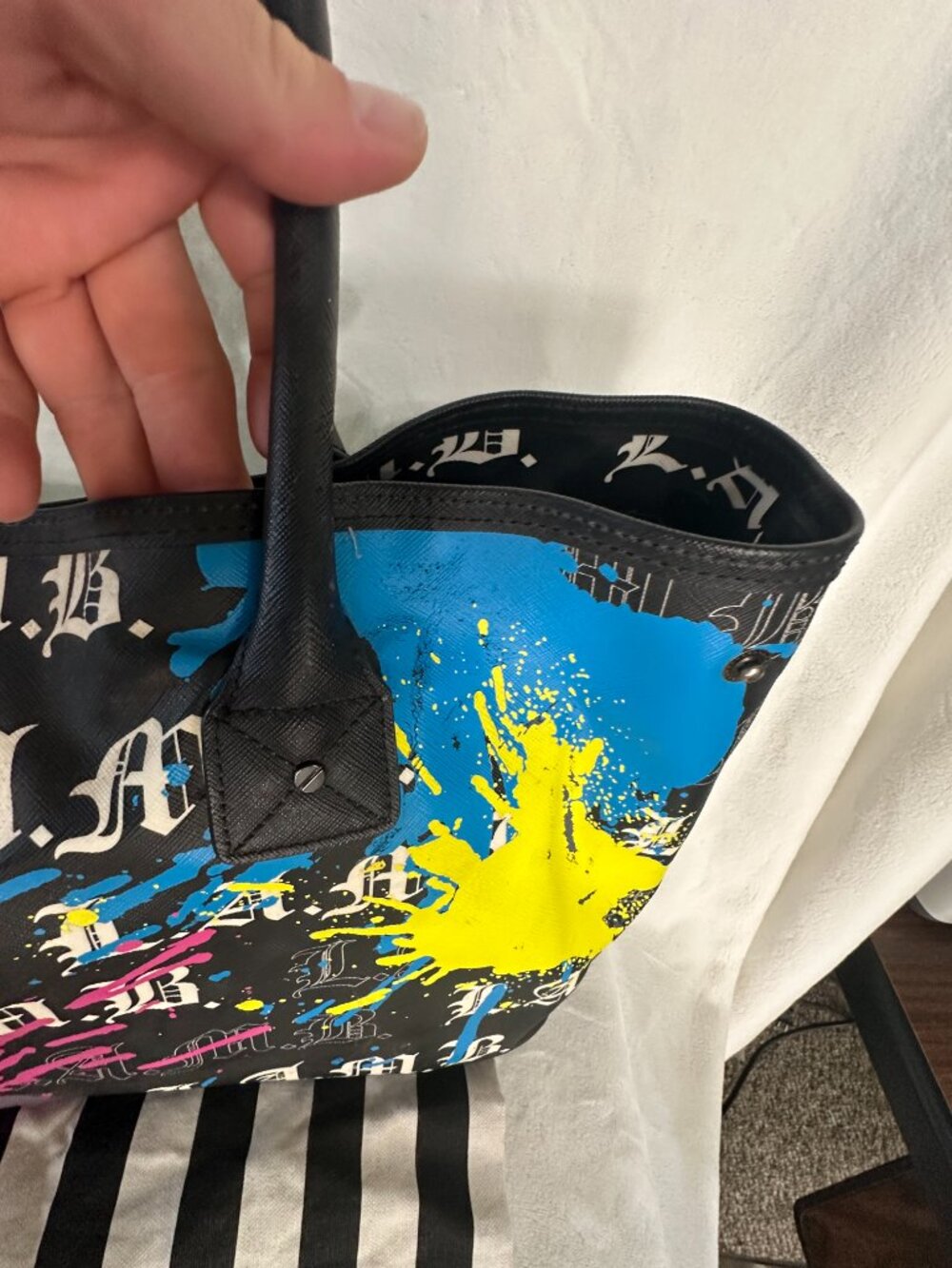 LAMB Gwen Stefani Graffiti Splatter Tote & Satchel Bundle - Picture 4 of 16